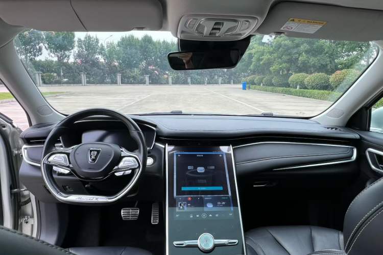Used Roewe MARVEL X 2018 Rear-Drive Model Interior 3