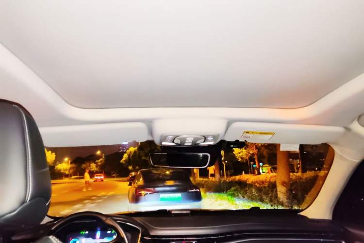 Used Roewe MARVEL X 2018 Rear-Drive Model Headliner