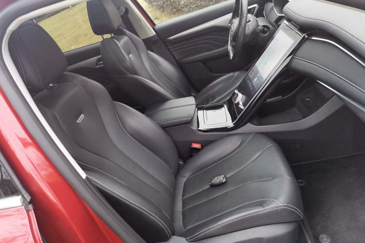 Used Roewe MARVEL X 2018 Rear-Drive Model Right Front Seat