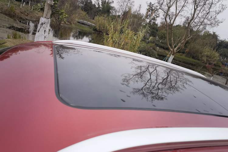 Used Roewe MARVEL X 2018 Rear-Drive Model Roof