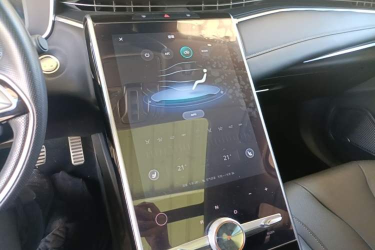 Used Roewe MARVEL X 2018 Rear-Drive Model Audio And AC Panel