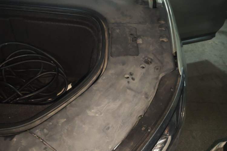 Used Roewe MARVEL X 2018 Rear-Drive Model Engine Bay Left