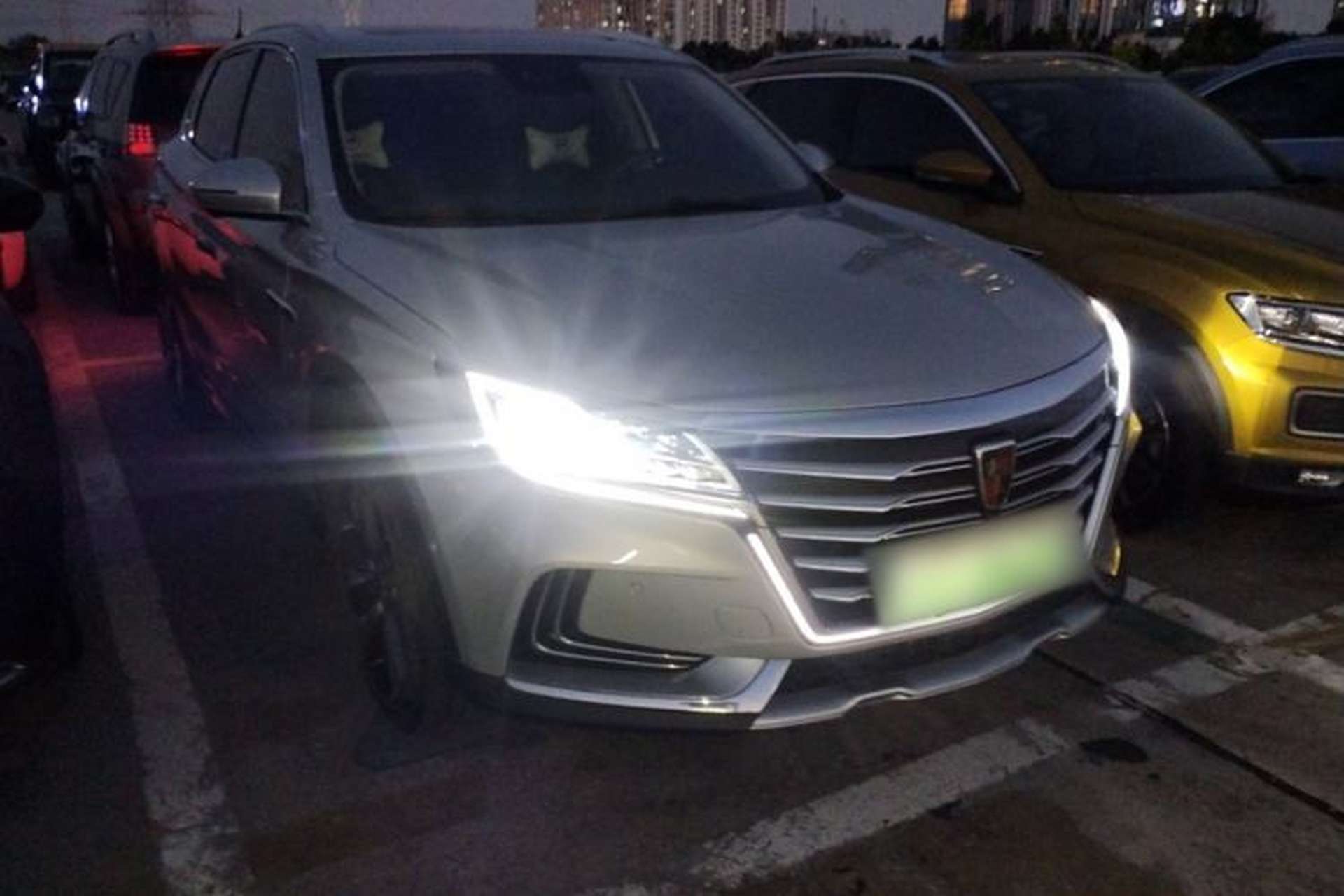 Used Roewe MARVEL X 2018 Rear-Drive Model Front Right 45 Deg