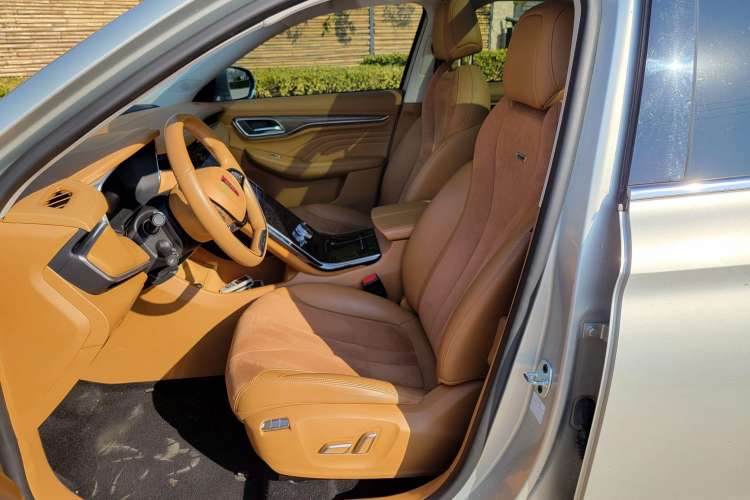 Used Roewe MARVEL X 2018 Rear-Drive Model Interior 2