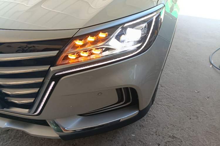 Used Roewe MARVEL X 2018 Rear-Drive Model Left Front Headlight