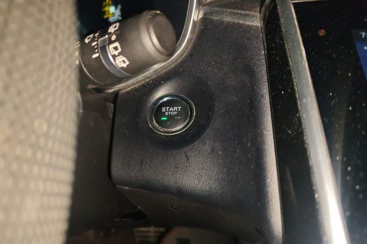 Used Roewe MARVEL X 2018 Rear-Drive Model Vehicle Key