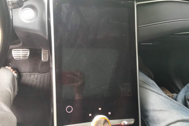 Used Roewe MARVEL X 2018 Rear-Drive Model Audio And AC Panel