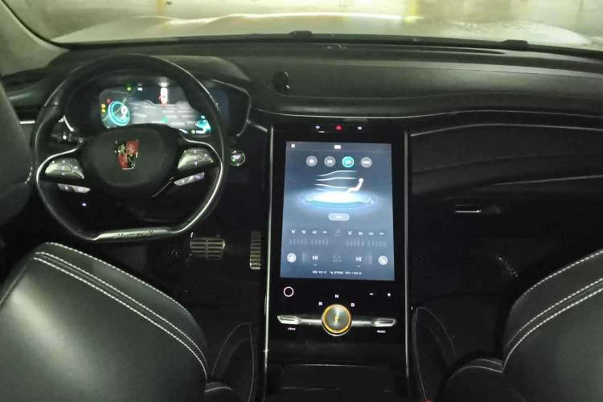 Used Roewe MARVEL X 2018 All-Wheel-Drive Model Center Console