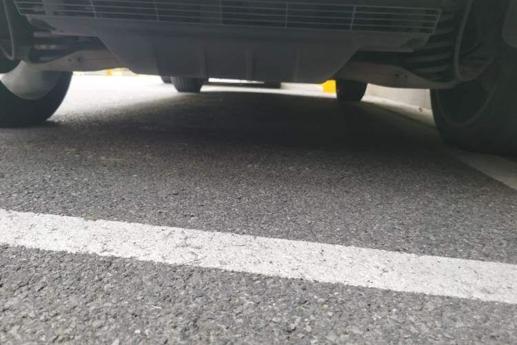 Used Roewe MARVEL X 2018 Rear-Drive Model Chassis Front Left
