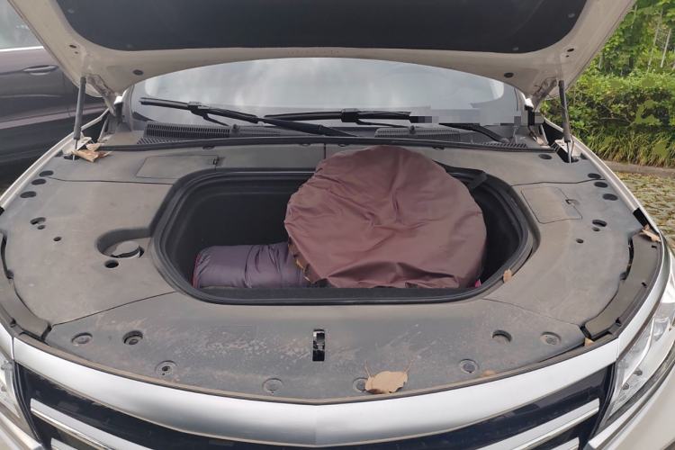 Used Roewe MARVEL X 2018 Rear-Drive Model Engine Bay
