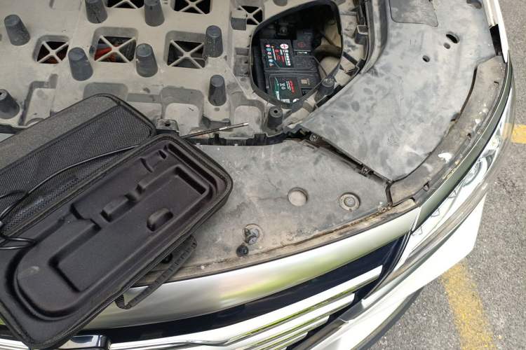 Used Roewe MARVEL X 2018 All-Wheel-Drive Model Engine Bay Left