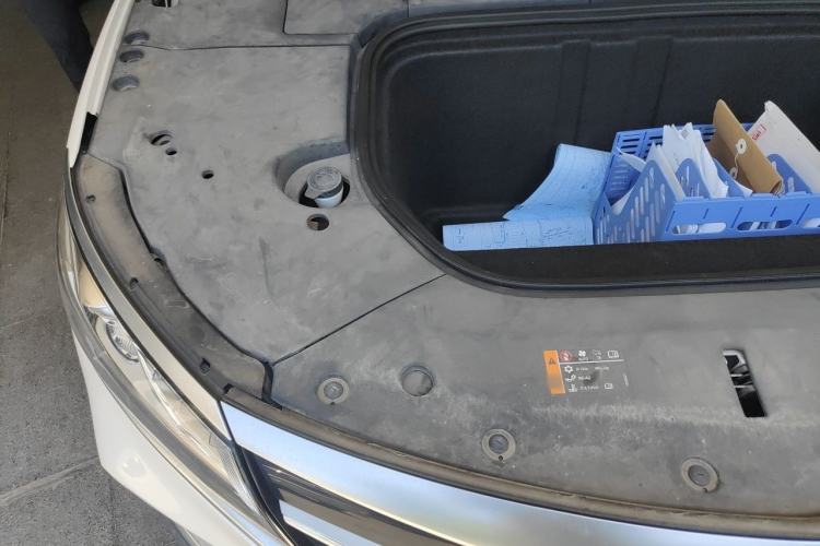 Used Roewe MARVEL X 2018 Rear-Drive Model Engine Bay Right