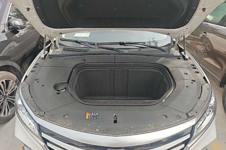 Used Roewe MARVEL X 2018 Rear-Drive Model Engine Bay