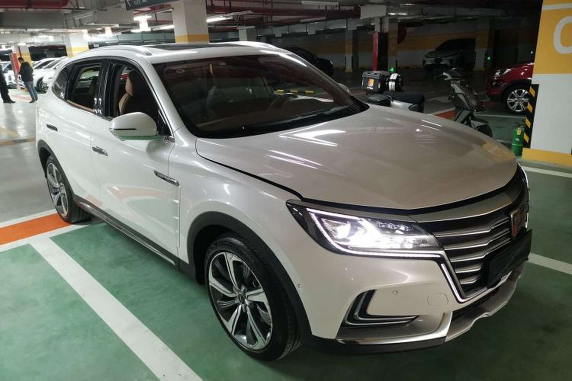 Used Roewe MARVEL X 2018 Rear-Drive Model Exterior 2