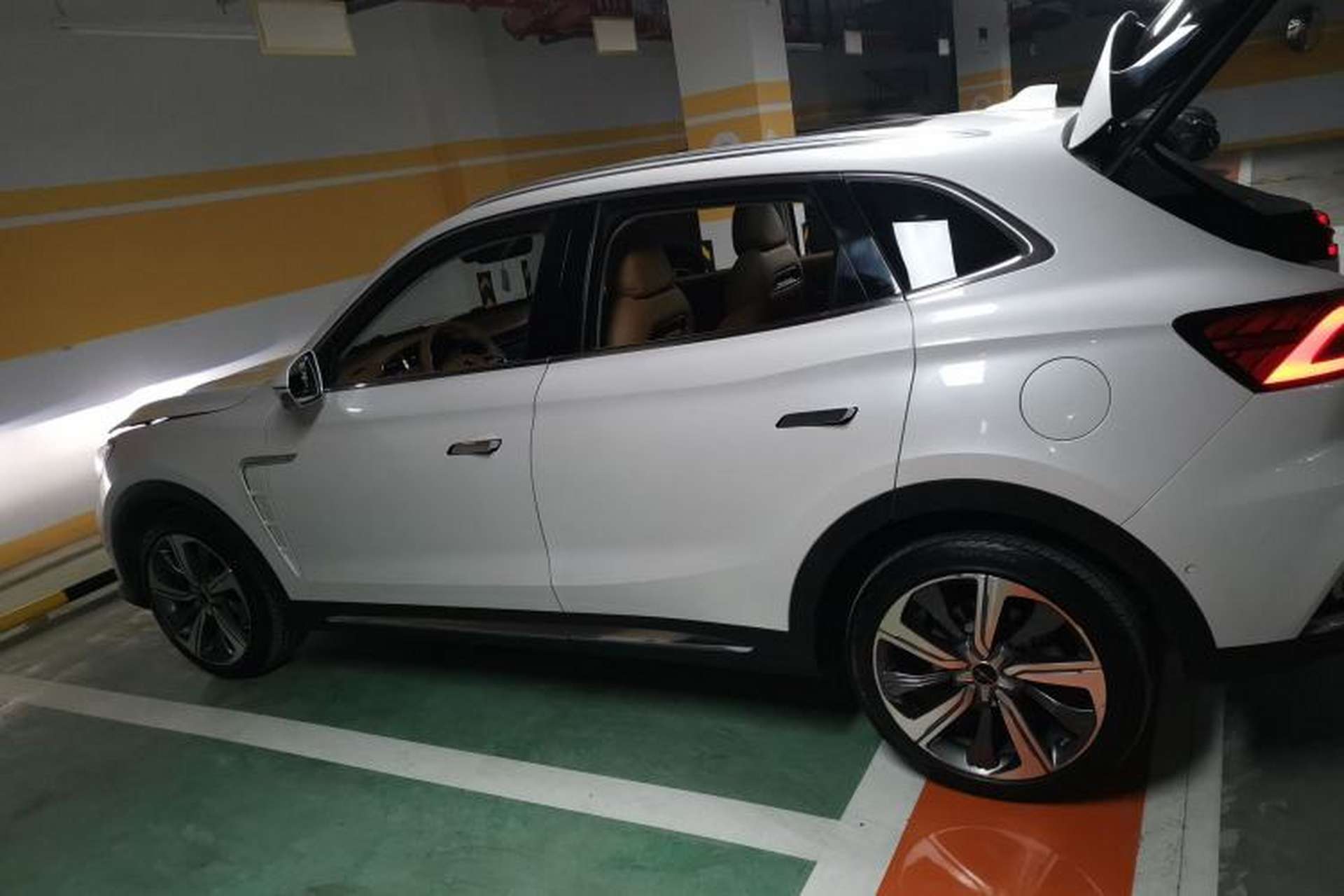 Used Roewe MARVEL X 2018 Rear-Drive Model Exterior 3