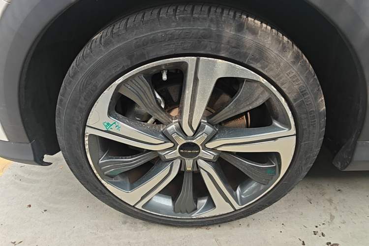 Used Roewe MARVEL X 2018 Rear-Drive Model Left Front Wheel Hub
