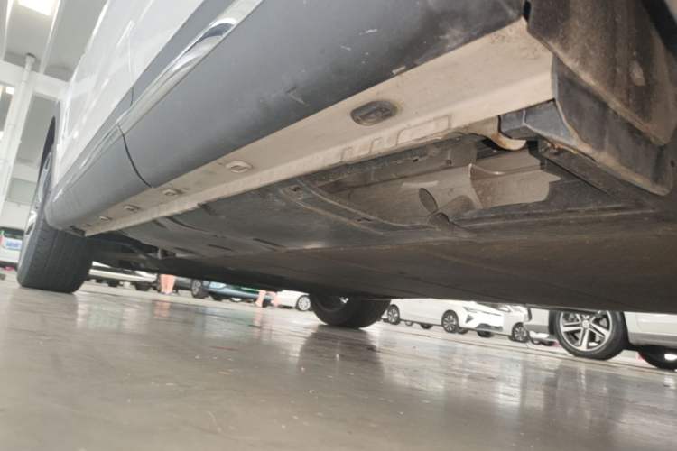 Used Roewe MARVEL X 2018 Rear-Drive Model Left Side Sill