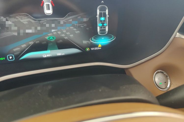 Used Roewe MARVEL X 2018 Rear-Drive Model Odometer Close Up