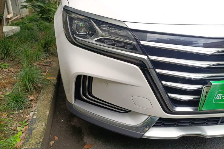 Used Roewe MARVEL X 2018 All-Wheel-Drive Model Right Front Headlight