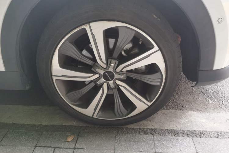 Used Roewe MARVEL X 2018 Rear-Drive Model Right Front Wheel Hub