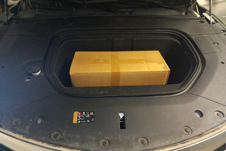 Used Roewe MARVEL X 2018 Rear-Drive Model Engine Bay