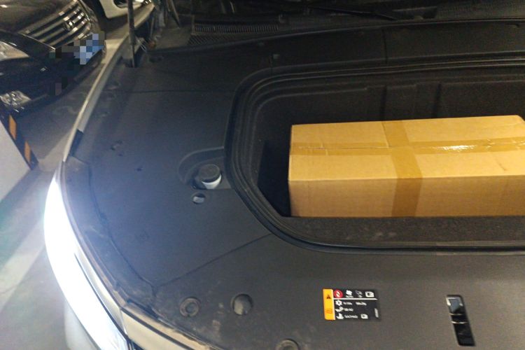Used Roewe MARVEL X 2018 Rear-Drive Model Engine Bay Right