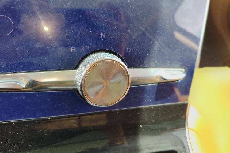 Used Roewe MARVEL X 2018 Rear-Drive Model Gear Lever