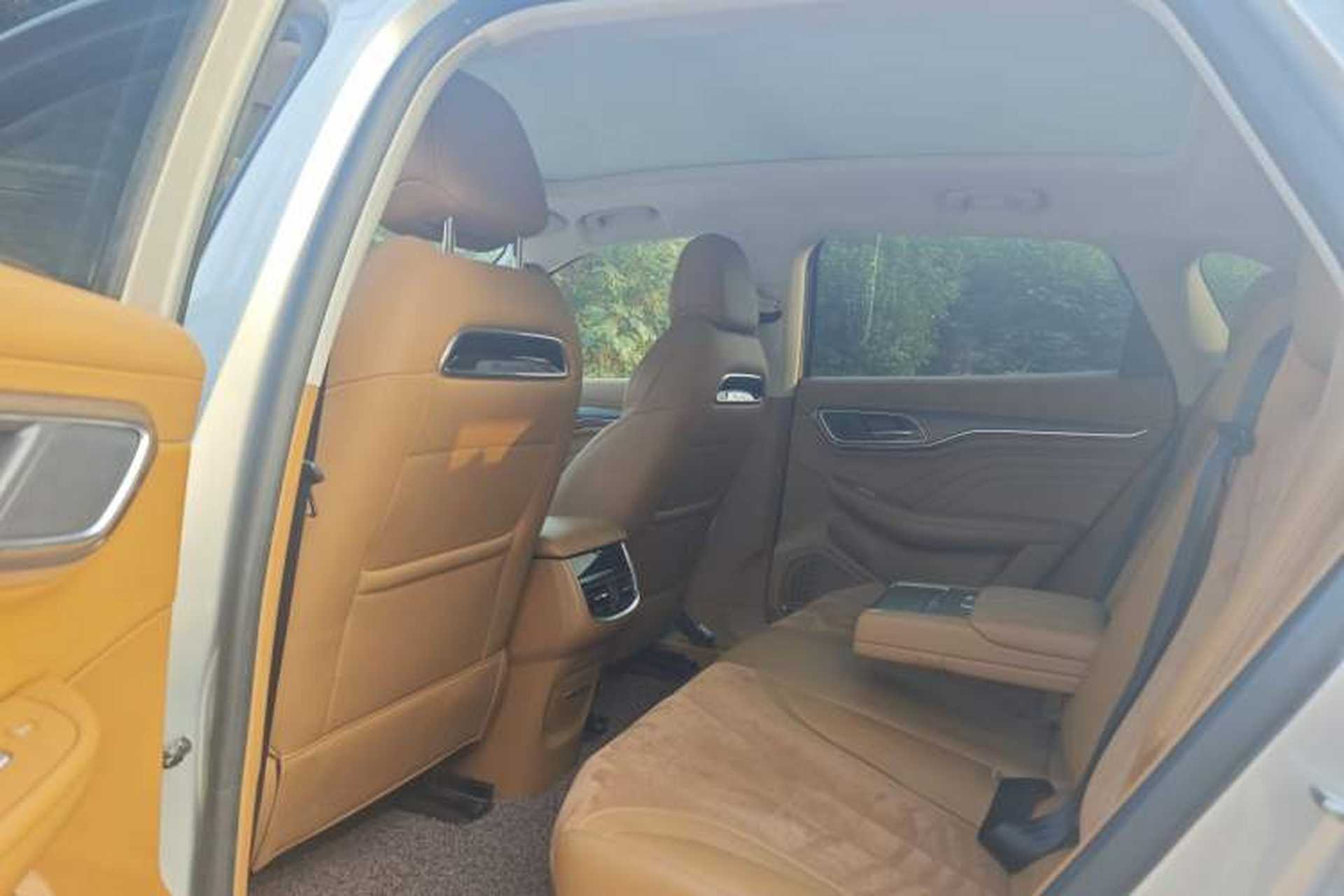 Used Roewe MARVEL X 2018 Rear-Drive Model Interior 2