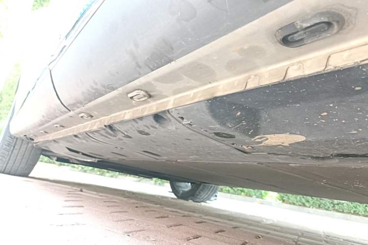 Used Roewe MARVEL X 2018 Rear-Drive Model Left Side Sill
