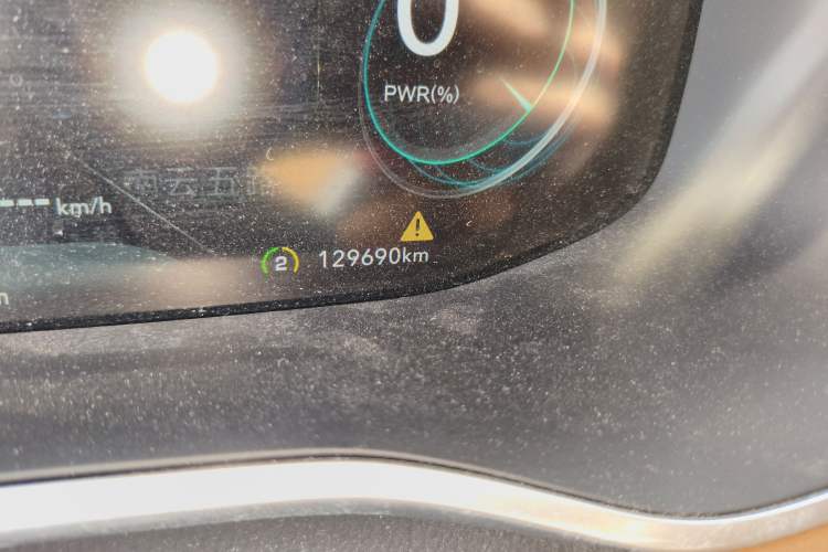 Used Roewe MARVEL X 2018 Rear-Drive Model Odometer Close Up