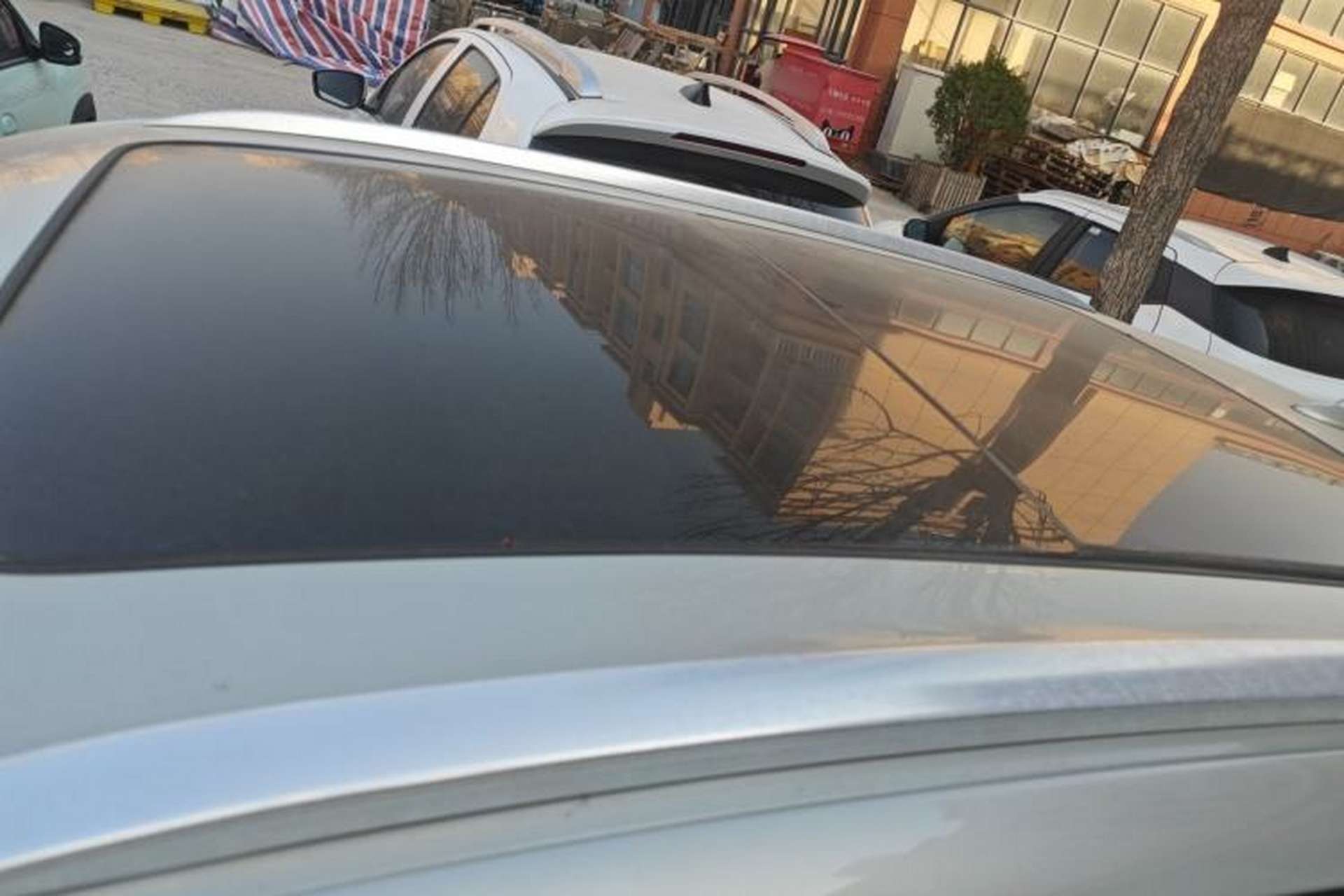 Used Roewe MARVEL X 2018 Rear-Drive Model Roof