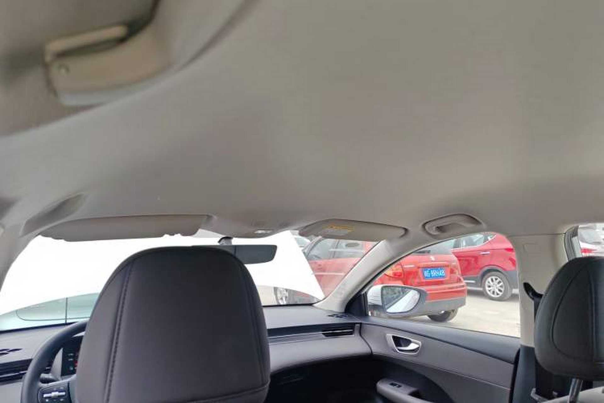 Used Roewe E6 2025 Model 520km Commuter Version Headliner
