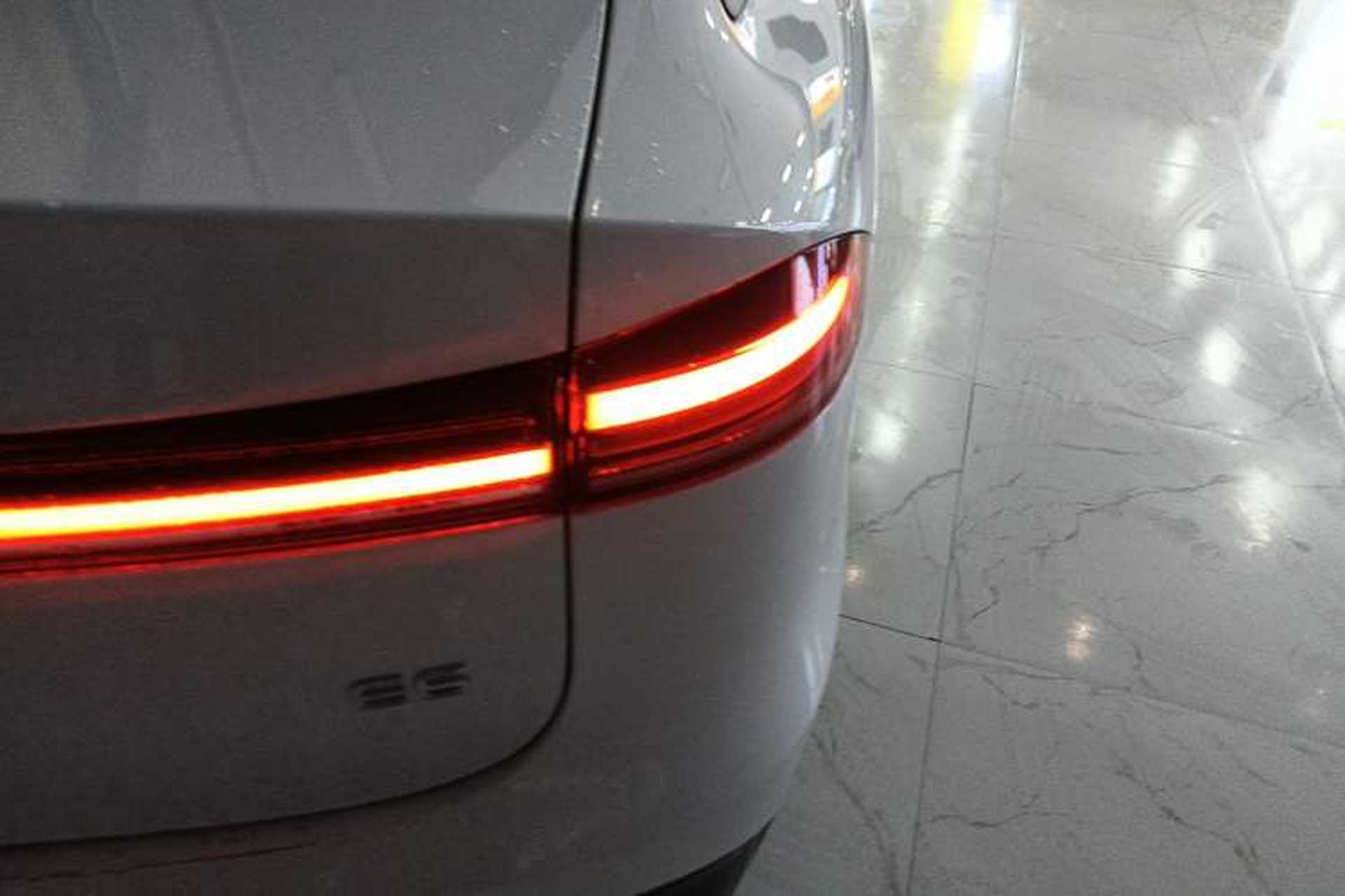 Used Roewe E6 2025 Model 520km Taxi Version Right Rear Taillight