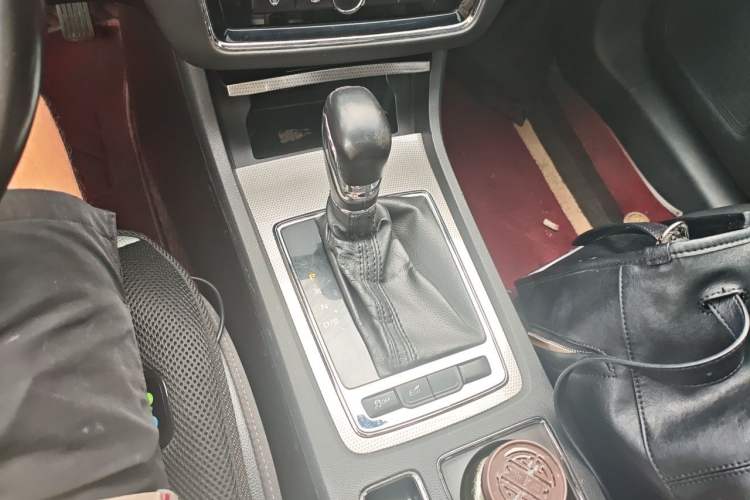 Used Roewe i6  Gear Lever