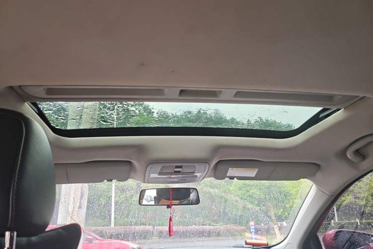 Used Roewe i6  Headliner