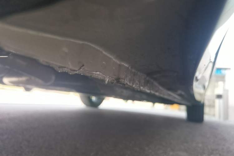 Used Roewe i6 2026 Model 1.5L Zhenjiu Edition Chassis Rear Right
