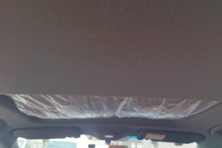 Used Roewe i6 2026 Model 1.5L Zhenjiu Edition Headliner