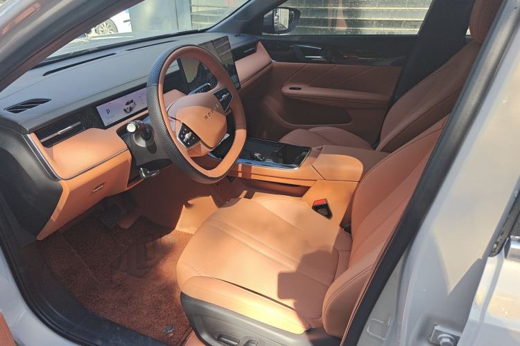 Used Roewe i6 2026 Model 1.5L Zhenjiu Edition Interior 1