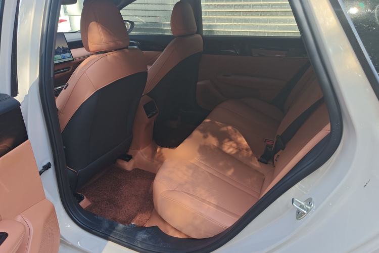Used Roewe i6 2026 Model 1.5L Zhenjiu Edition Interior 2