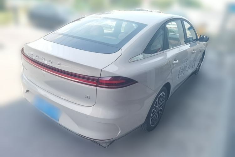 Used Roewe i6 2026 Model 1.5L Zhenjiu Edition Rear Right 45 Deg