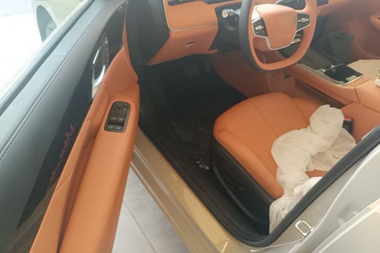 Used Roewe i6 2026 Model 1.5L Haohou Edition Driver Seat