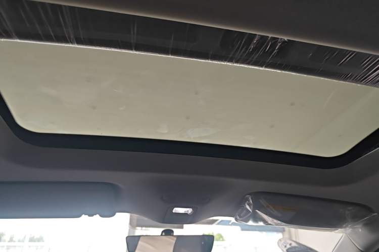 Used Roewe i6 2026 Model 1.5L Changjiu Edition Headliner