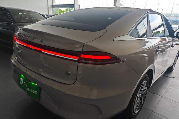 Used Roewe i6 2026 Model 1.5L Changjiu Edition Right Rear Taillight