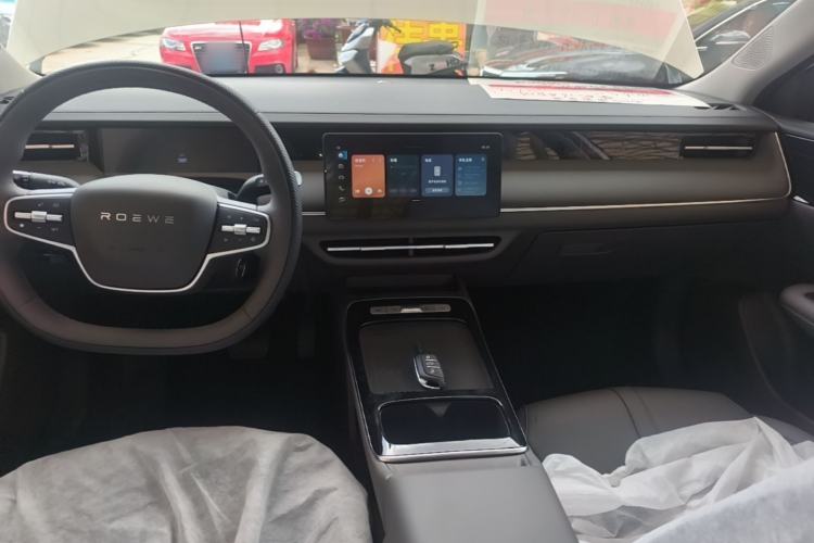 Used Roewe i6 2026 Model 1.5L Changjiu Edition Center Console