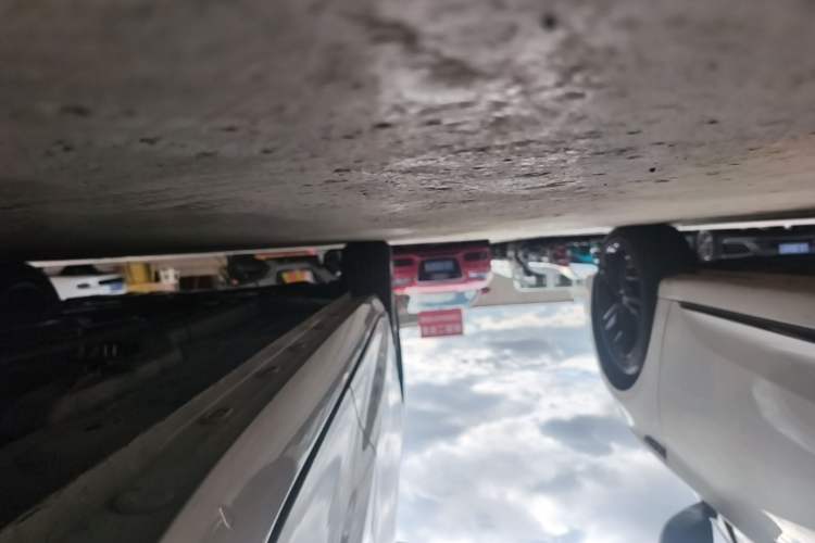 Used Roewe i6 2026 Model 1.5L Changjiu Edition Left Side Sill