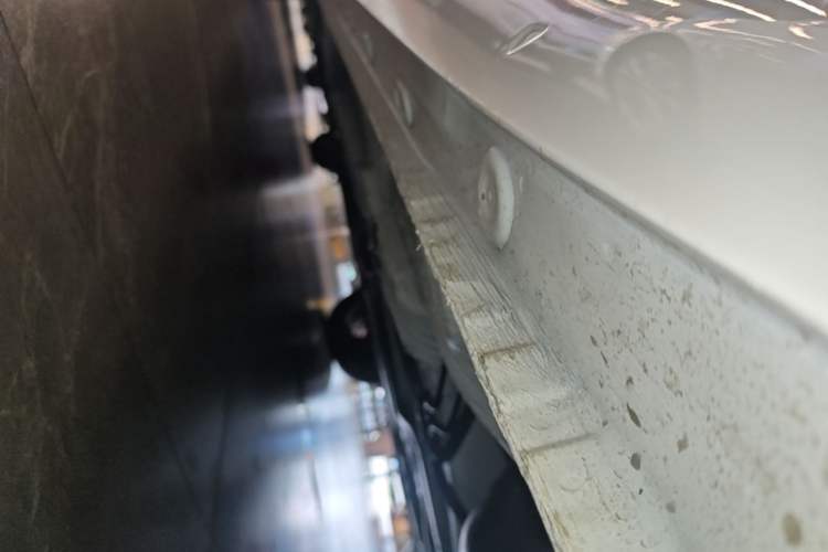 Used Roewe i6 2026 Model 1.5L Haohou Edition Left Side Sill