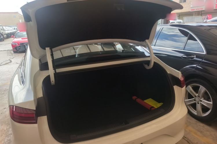 Used Roewe i6 2026 Model 1.5L Changjiu Edition Trunk