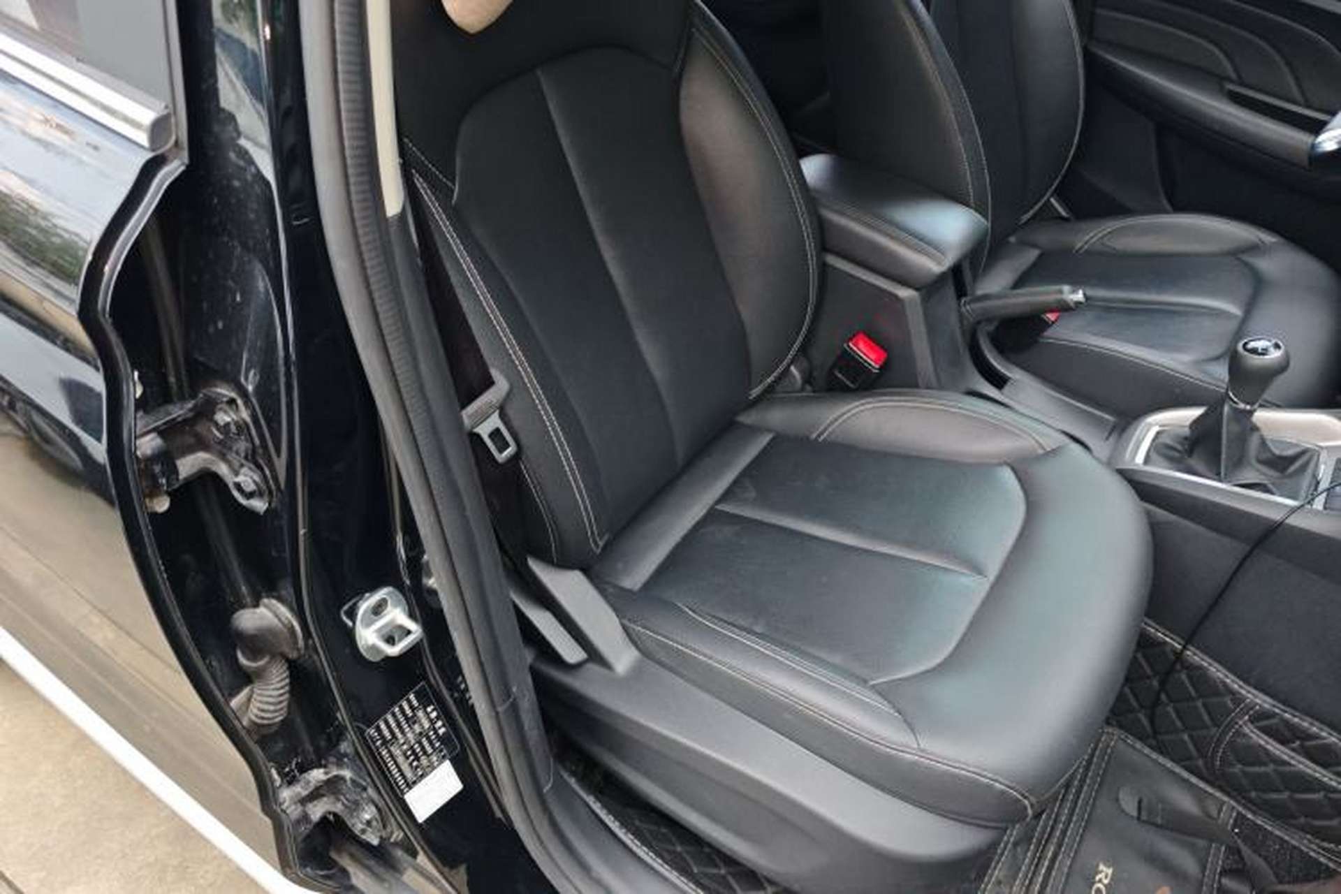 Used Roewe RX3 2018 1.6L Manual Internet Smart Edition Right Front Seat
