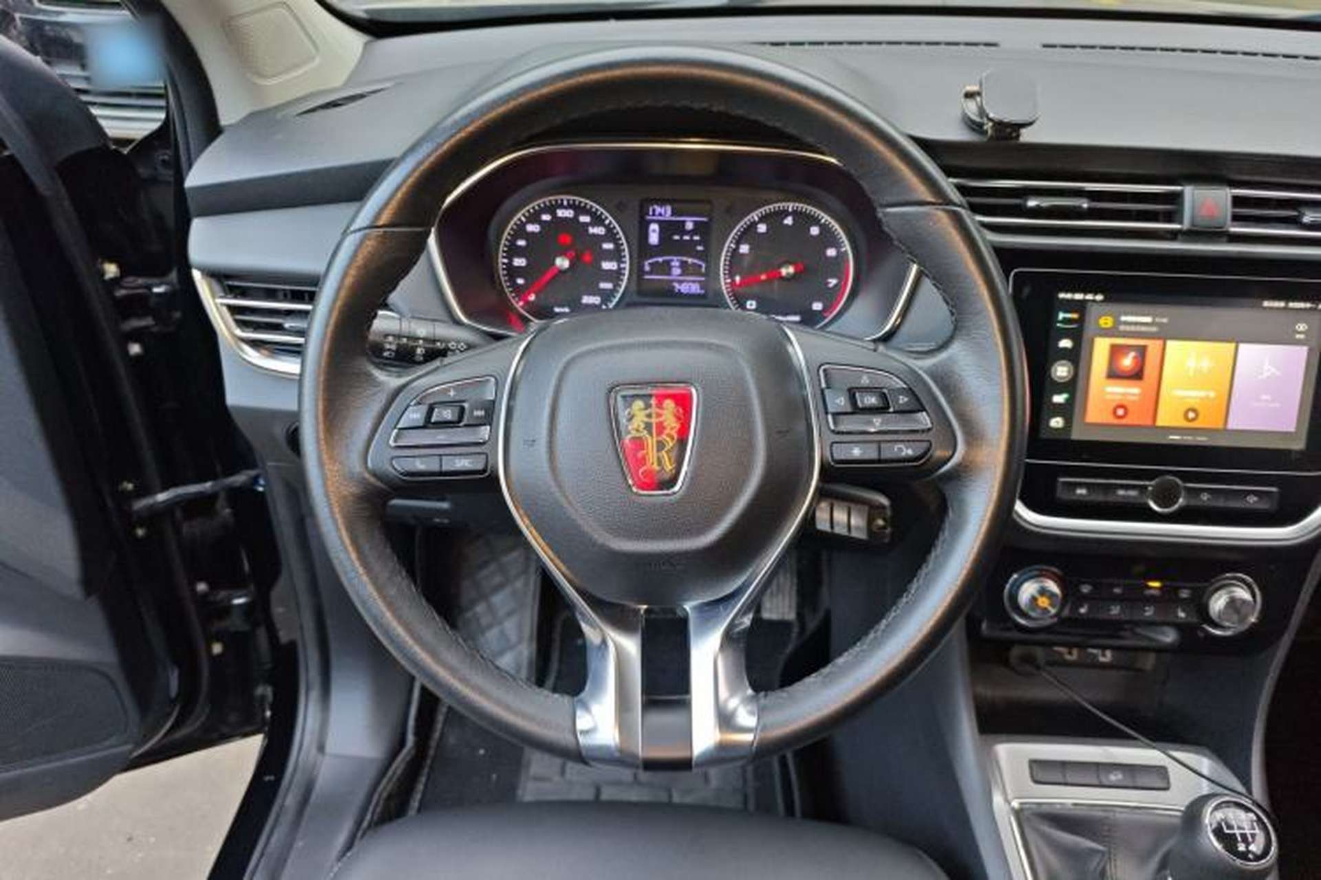 Used Roewe RX3 2018 1.6L Manual Internet Smart Edition Steering Wheel