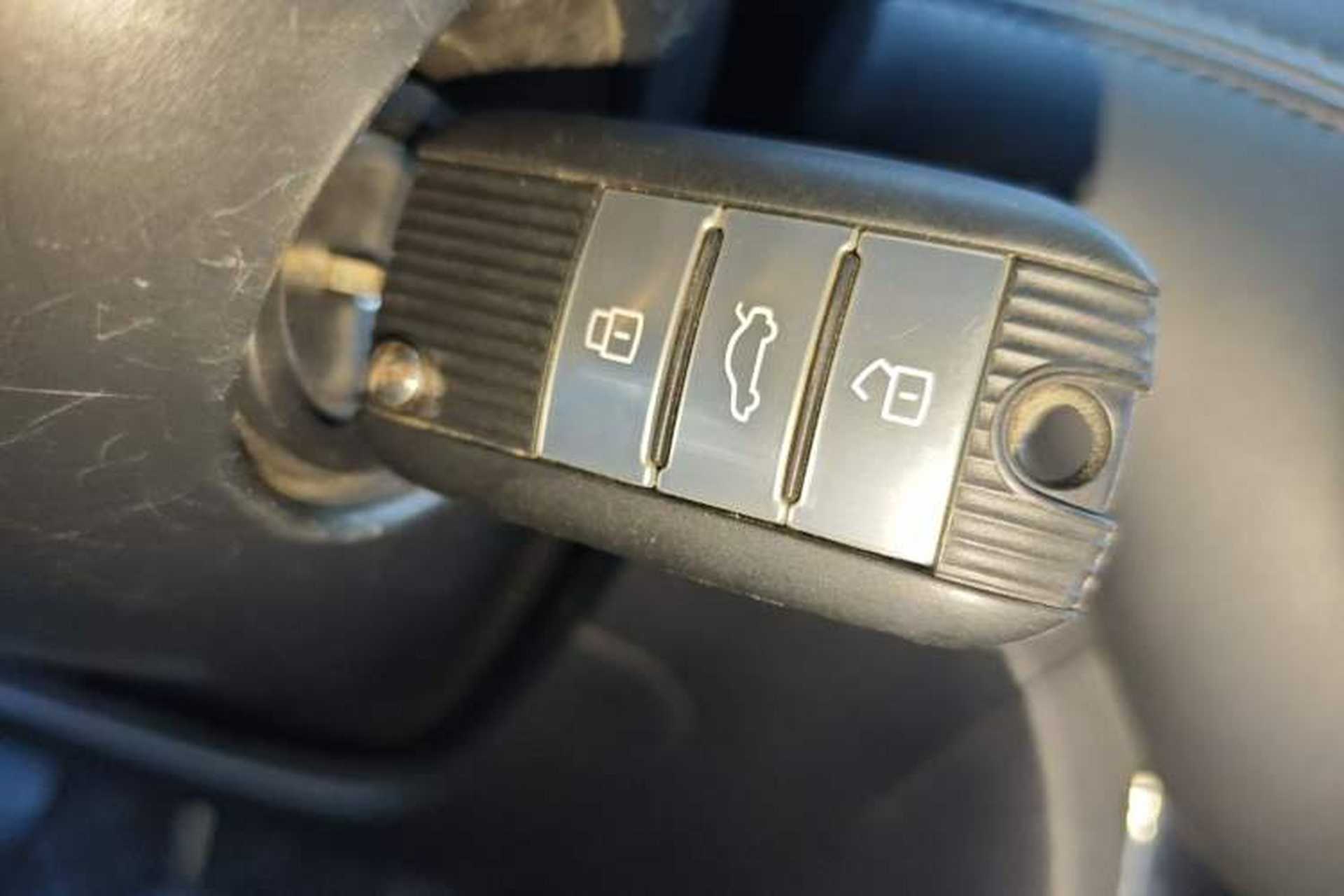 Used Roewe RX3 2018 1.6L Manual Internet Smart Edition Vehicle Key